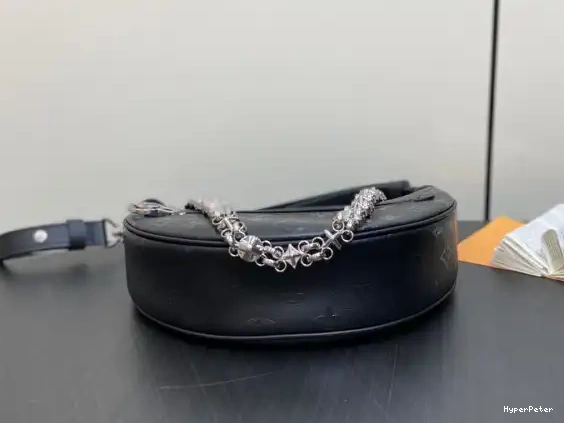 LOOP-23*13*6CM LOUIS VUITTON 0520